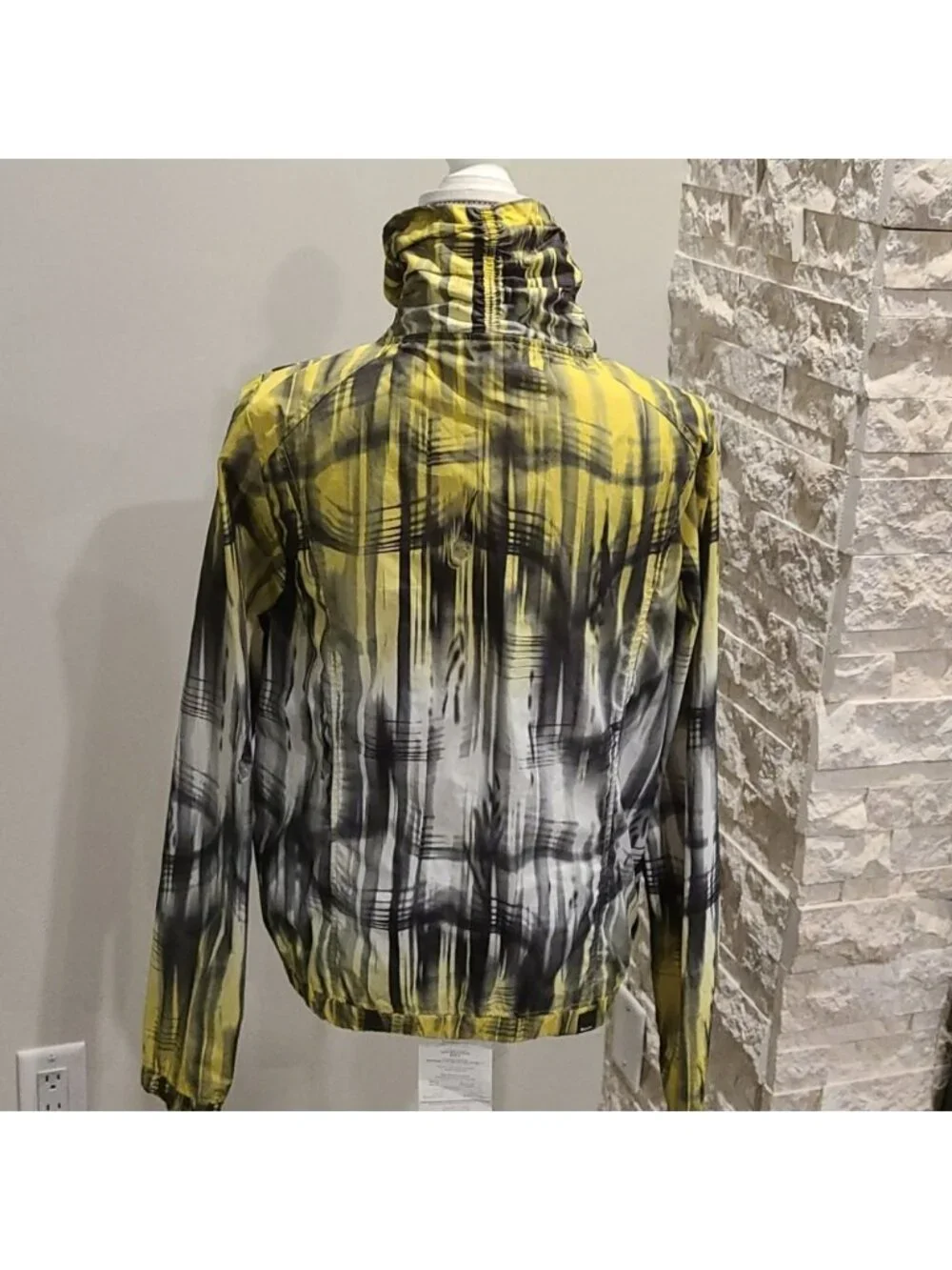 Bench lightweight windbreaker jacket like new